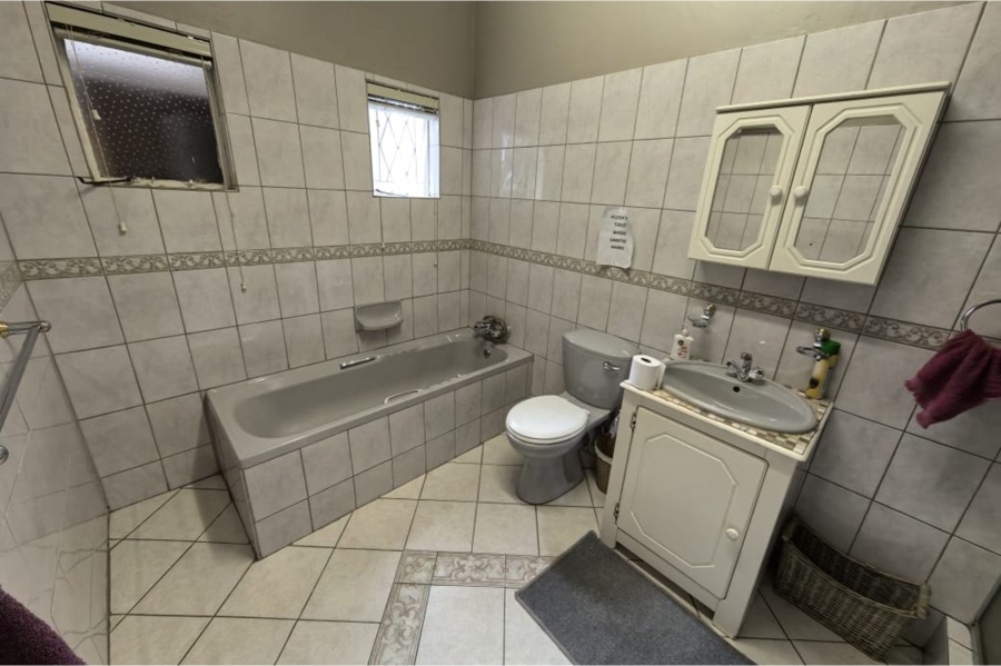 4 Bedroom Property for Sale in Labram Northern Cape